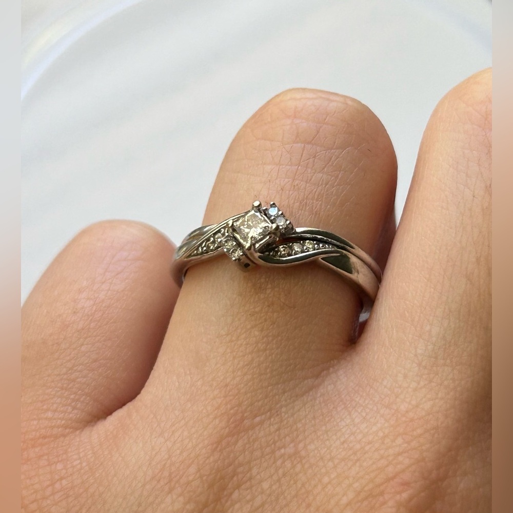 14k White Gold 2-Part Diamond Ring